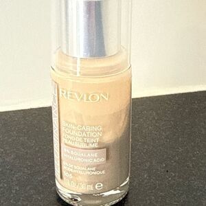 New Revlon Illuminance Skin Caring Liquid Foundation 105 Cream Ivory 1 fl oz